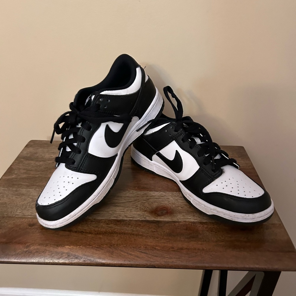 Nike Pandas size 6